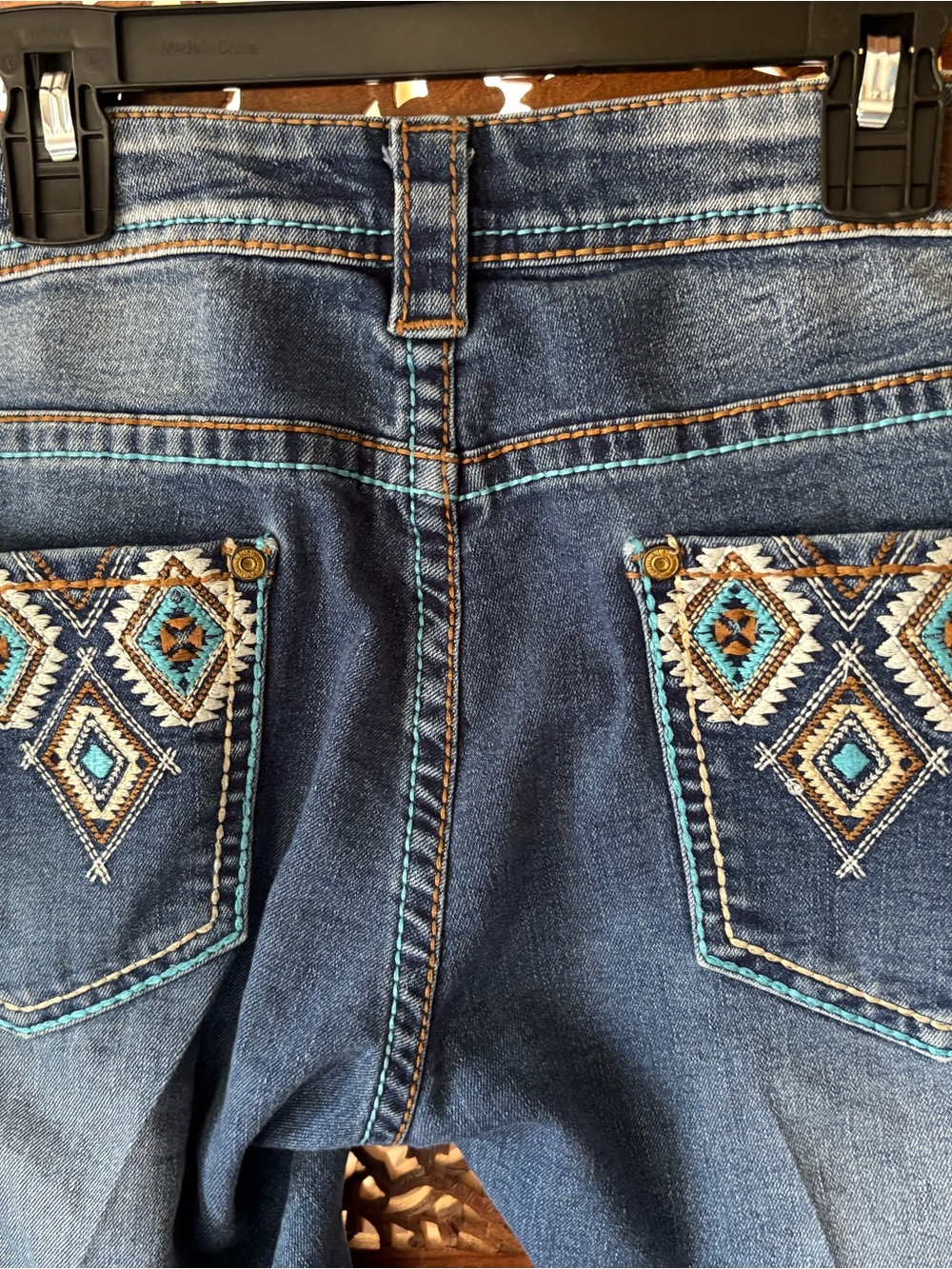 Rock & Roll Cowgirl Rival Low Rise Bootcut Jeans - Embellished pockets